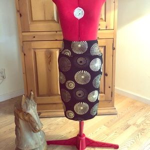 LuLaRoe “Cassie” skirt sz sm